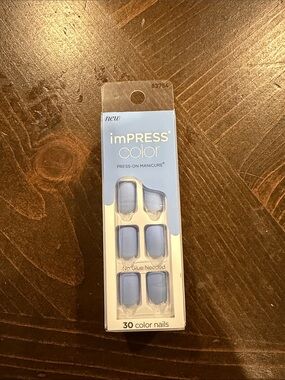 imPRESS Color Press-On Manicure in Light Blue
